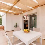 Laranjal Apartment