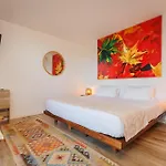 Laranjal Apartment