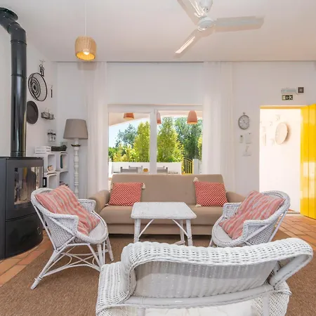 Laranjal Apartment *