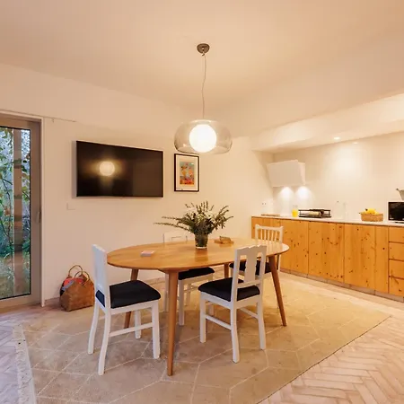 Laranjal Apartment *